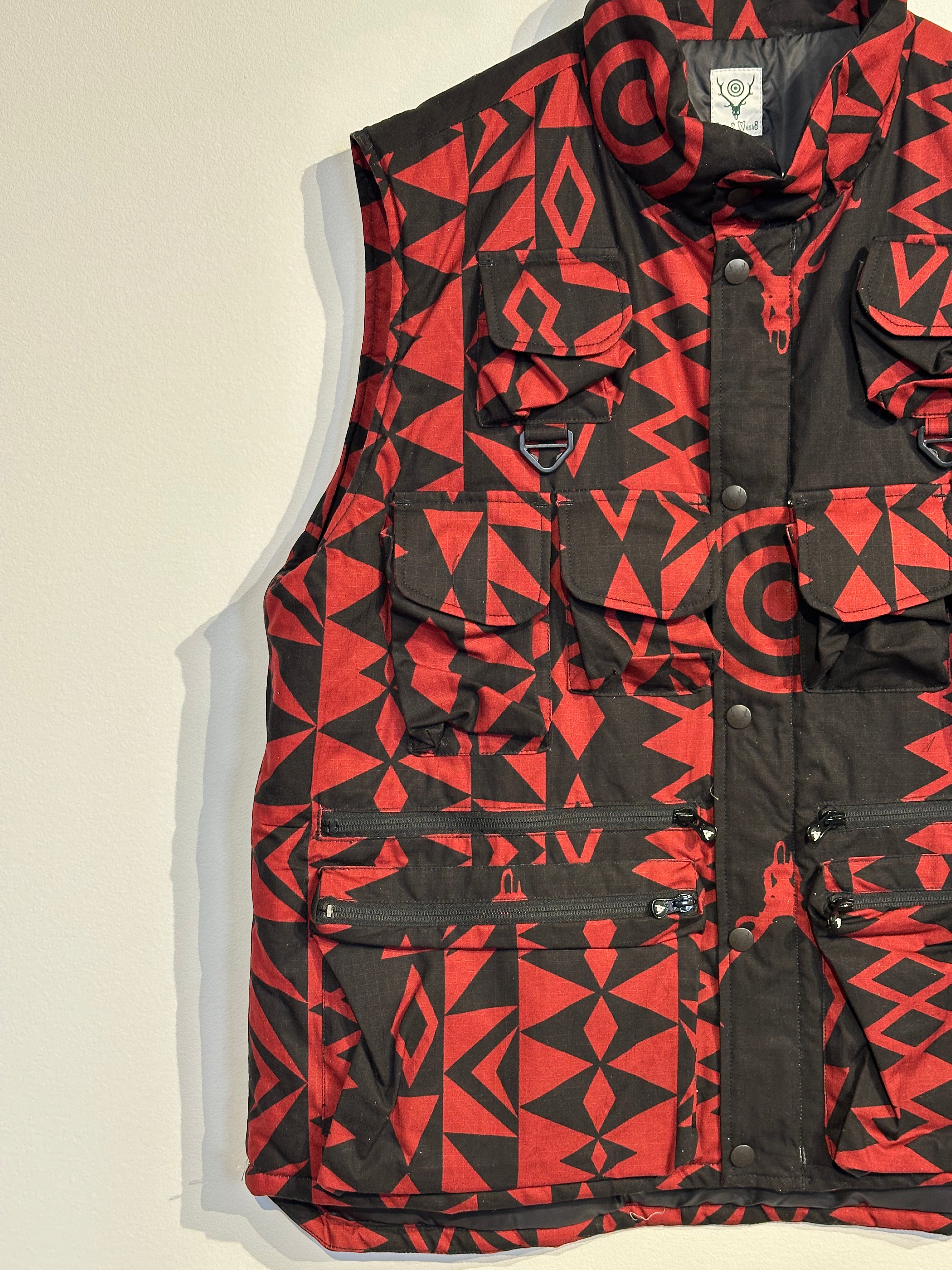 South2west8 / Multi-Pocket Zipped Padding Vest - Cotton Ripstop / Printed