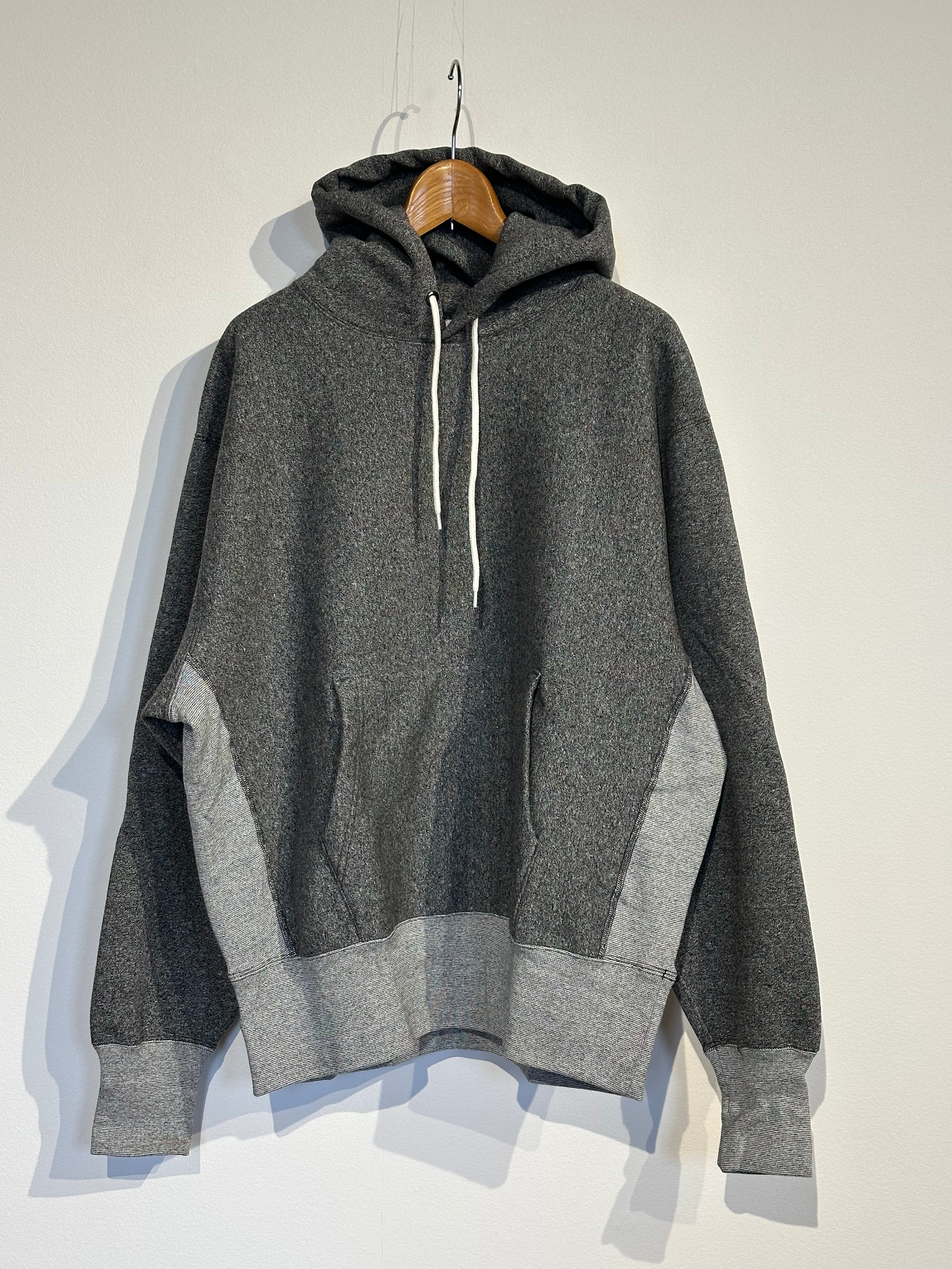 Healthknit / locker weghit sweat FOODIE