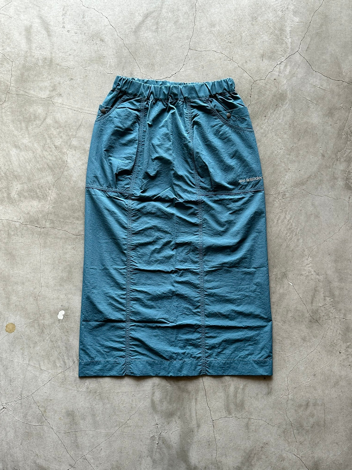 and wander / crinkled nylon skirt(W)