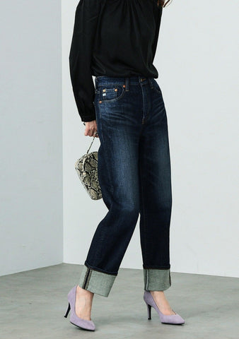 SOMETHING  / ELSA STRAIGHT