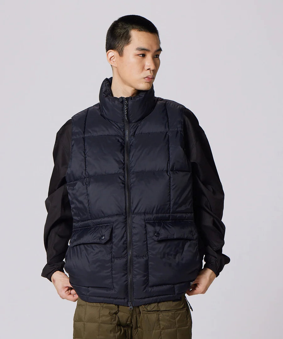 TAION / MOUNTAIN HI-NECK VOLUME DOWN VEST＜PACKABLE OUTER＞